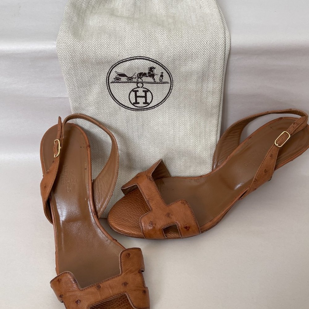 HERMES Ostrich Leather Slingbacks - Tan